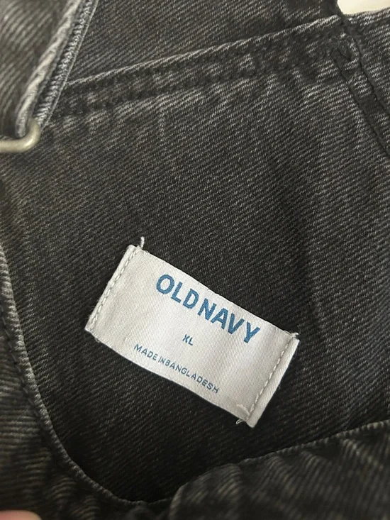 Old Navy slouchy jean Shortalls 3.5 inseam size XL - Picture 2 of 4